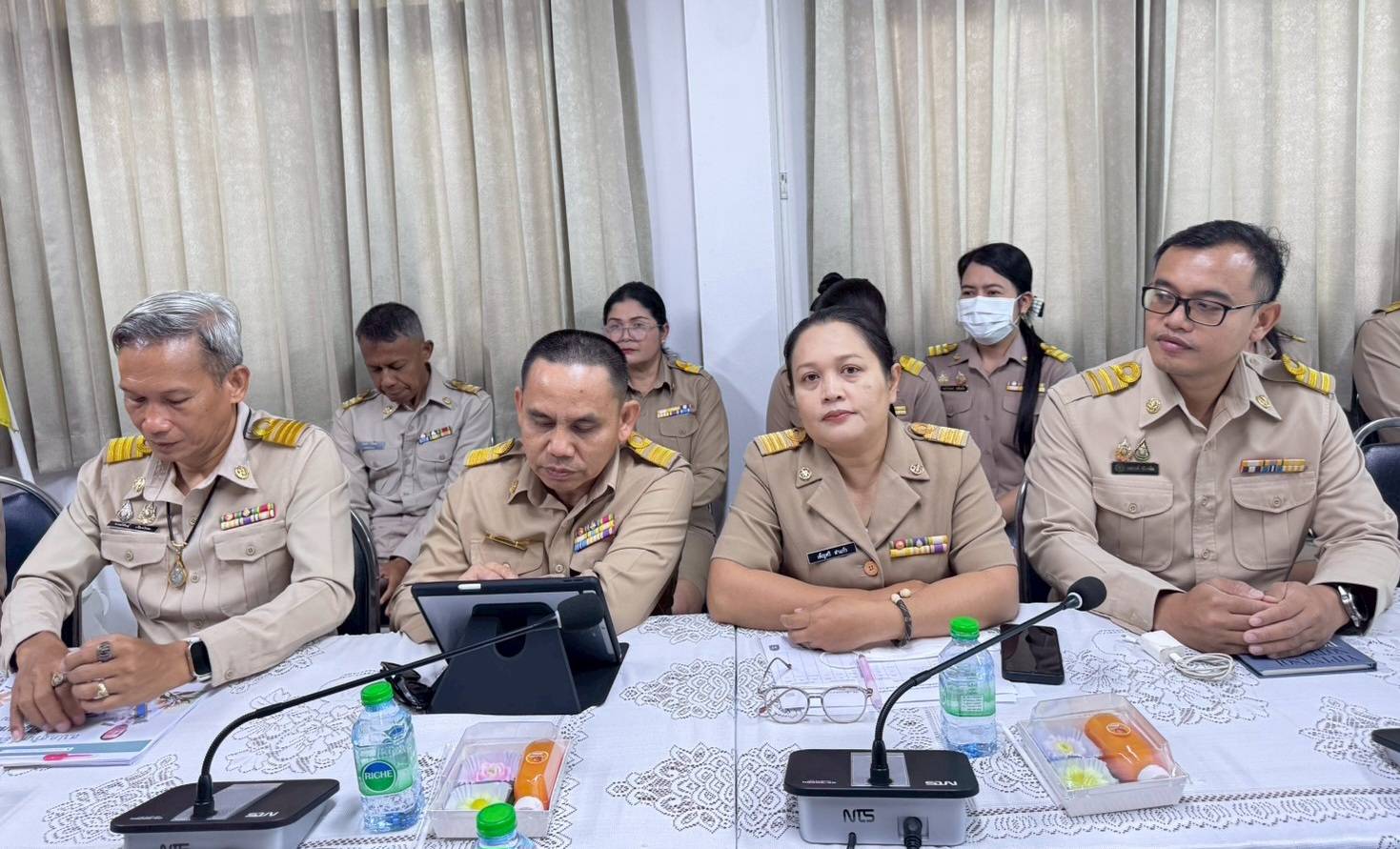 title - ผู้ตรวจราชการ ส.ป.ก. ประชุมตรวจราชการและติดตามความก้าวหน้าผลการดำเนินงานตามแผนการตรวจราชการของผู้ตรวจราชการสำนักงานการปฏิรูปที่ดินเพื่อเกษตรกรรม ประจำปีงบประมาณ พ.ศ. 2569 รอบที่ 1 เขตตรวจราชการที่ 13 จังหวัดสุรินทร์